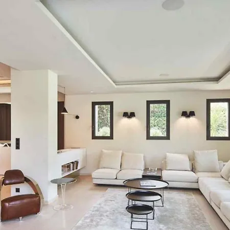 Villa Ensoleillee - 5 Chambres, Piscine Et Jardin Avec Barbecue Saint-Tropez